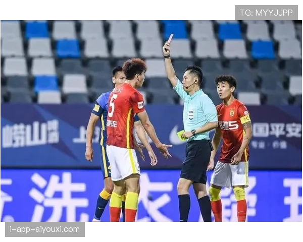 球员资格规则：转会期、停赛与注册的关键条件